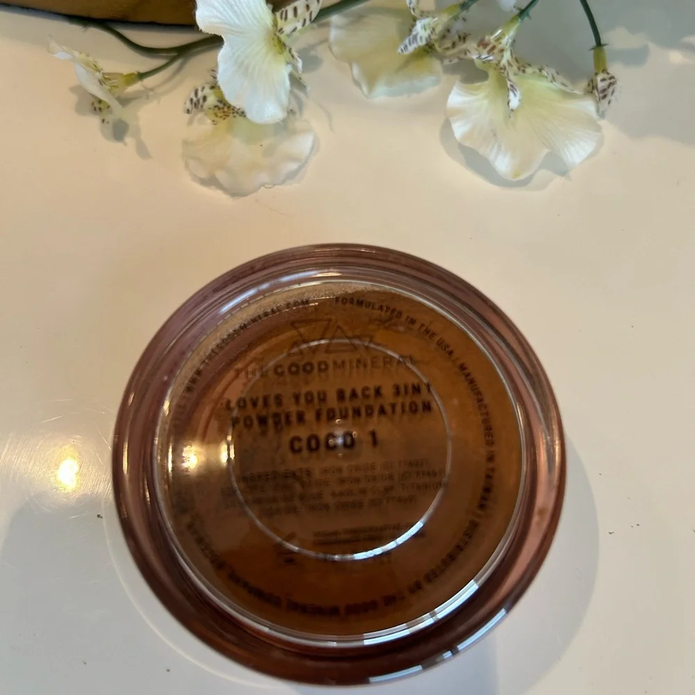 Foundation Powder - Coco 1 - Picture 6 of 7